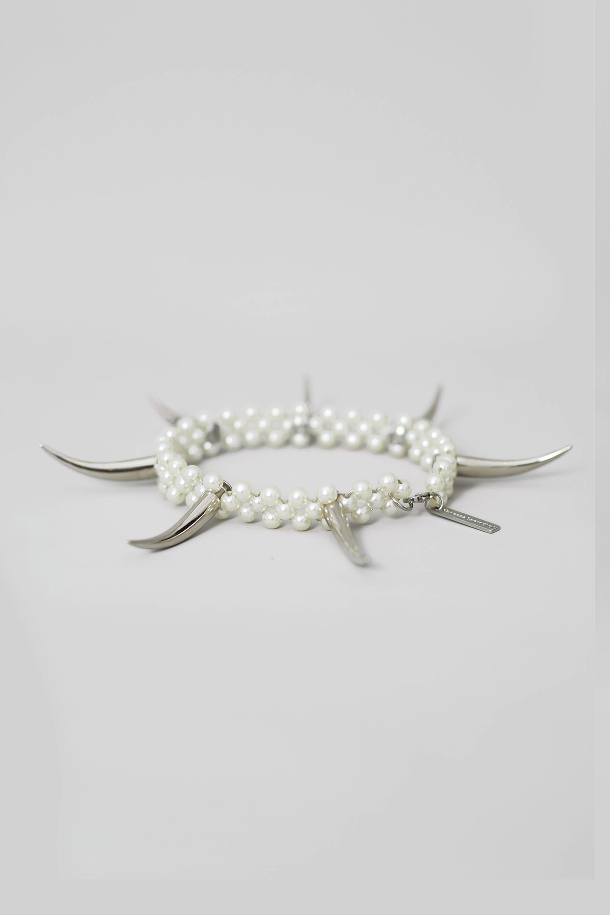 Pearl Demon Spikes Chocker